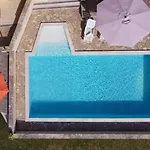 Βίλα Ana With Large Pool Policnik
