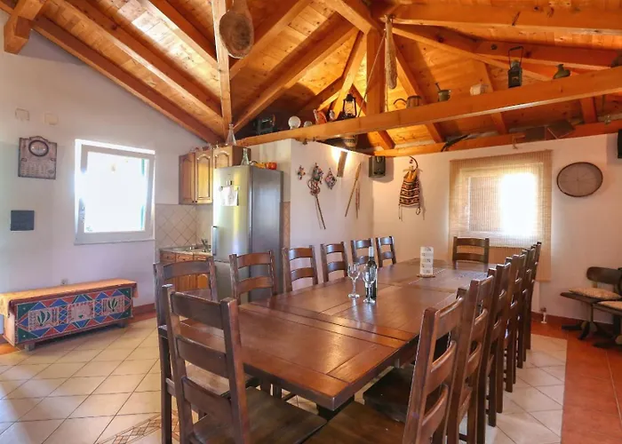 Villa Ana With Large Pool *