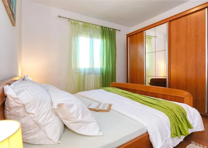 Villa Ana With Large Pool *