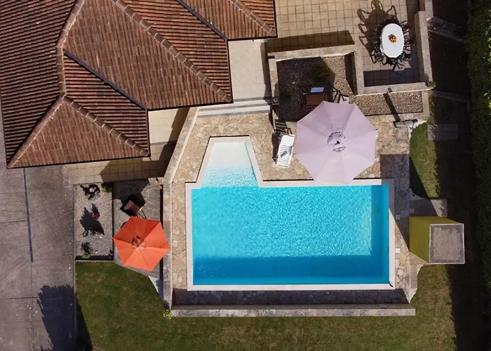 Ana With Large Pool Villa *