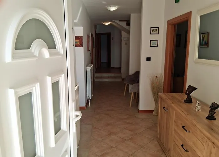 Ana With Large Pool Villa *